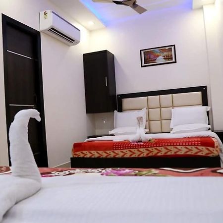 Hotel White Tulip Amritsar Exterior photo